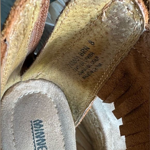 EUC Minnetonka Fringe Wedge Sandals - Picture 9 of 9